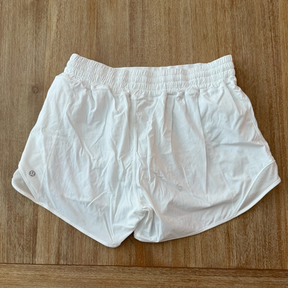 Lululemon Hotty Hot Shorts - Picture 4 of 7